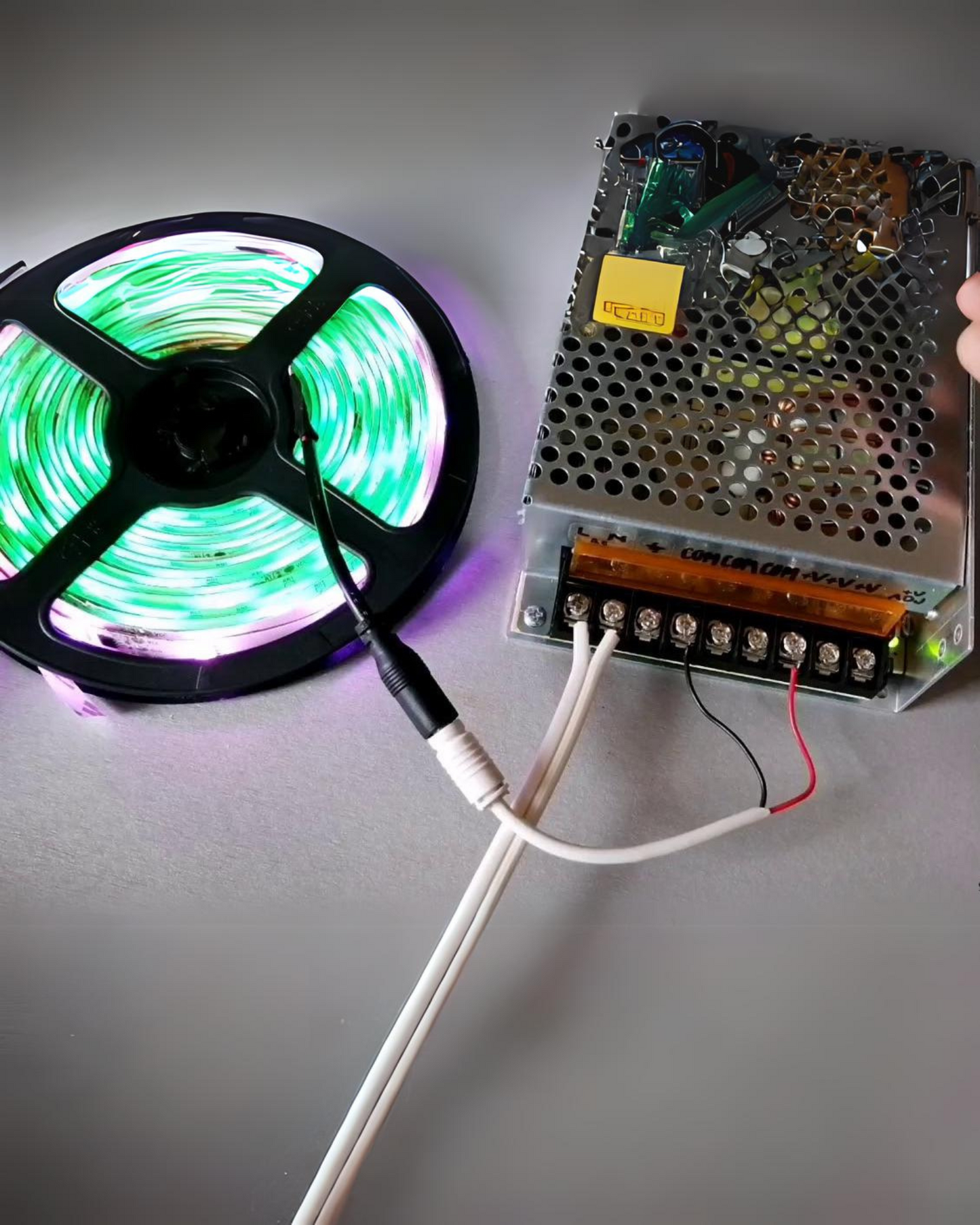 Fuente conmutada 30W 5V 6A | Fuente de alimentación 110 VAC - 220 VAC