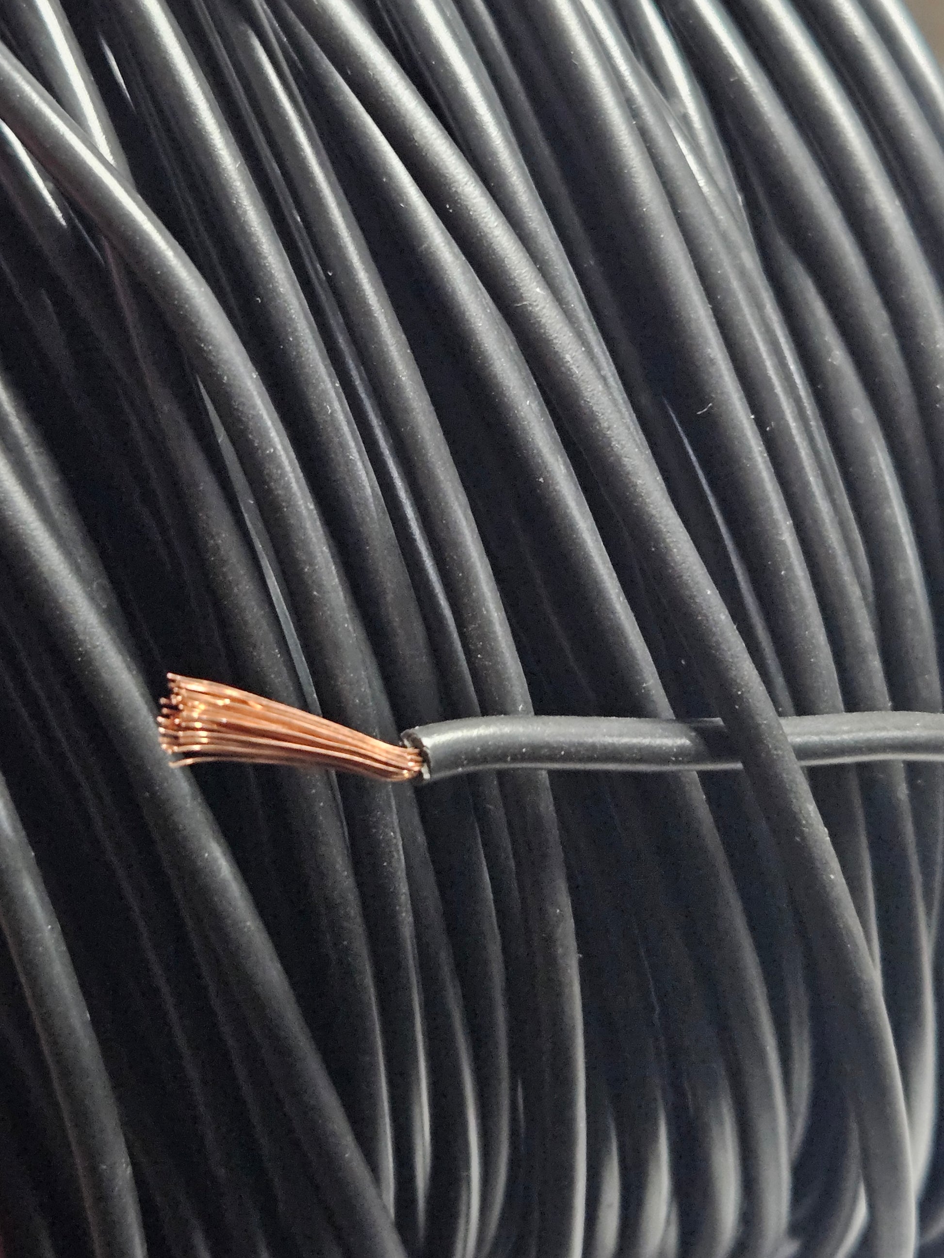 Cable eléctrico 2 hilos rojo/negro varios tramos